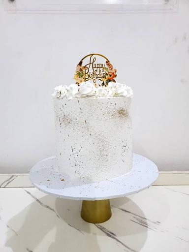 8inch by 9inch whipped cream cake